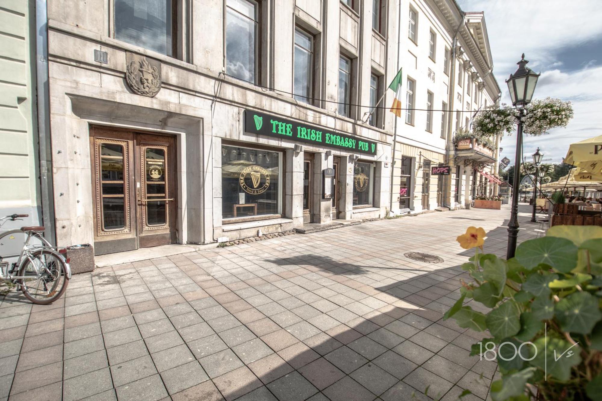 1800 By Vince Stay - Private Rooms In Town Hall Square Tartu Luaran gambar